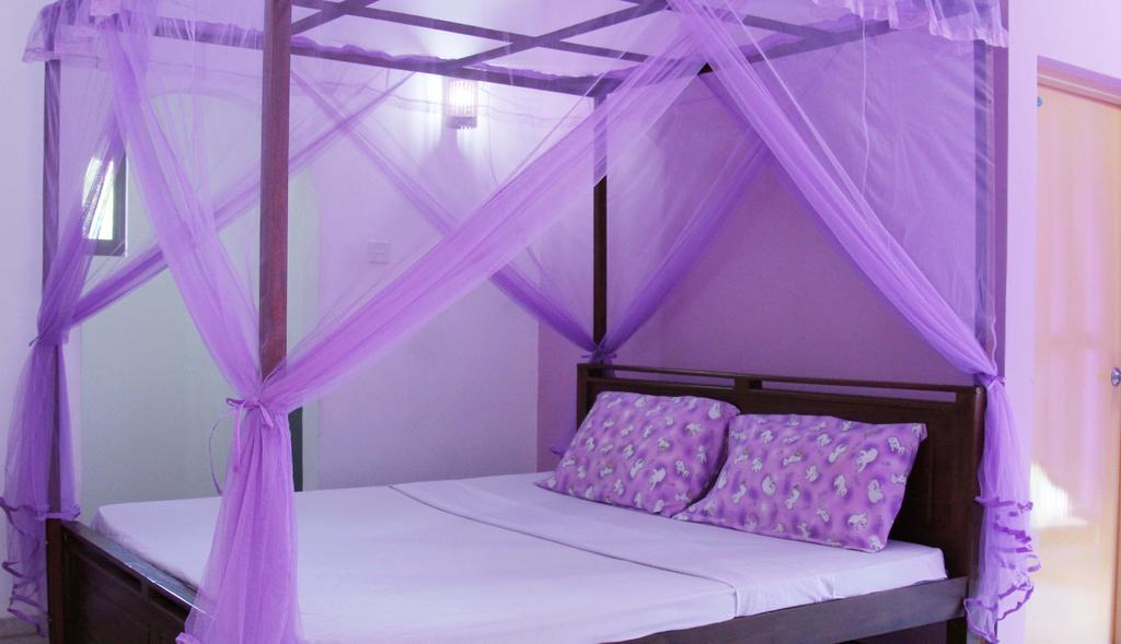 Relax Inn Хиккадува Номер фото