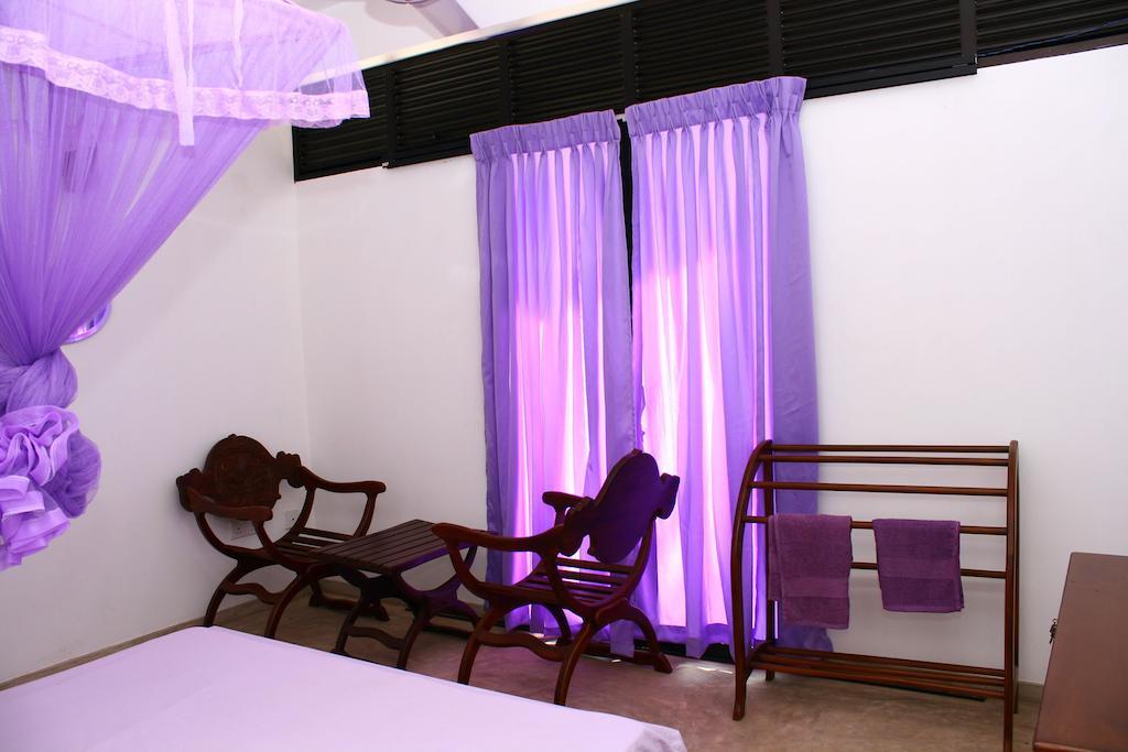 Relax Inn Хиккадува Экстерьер фото
