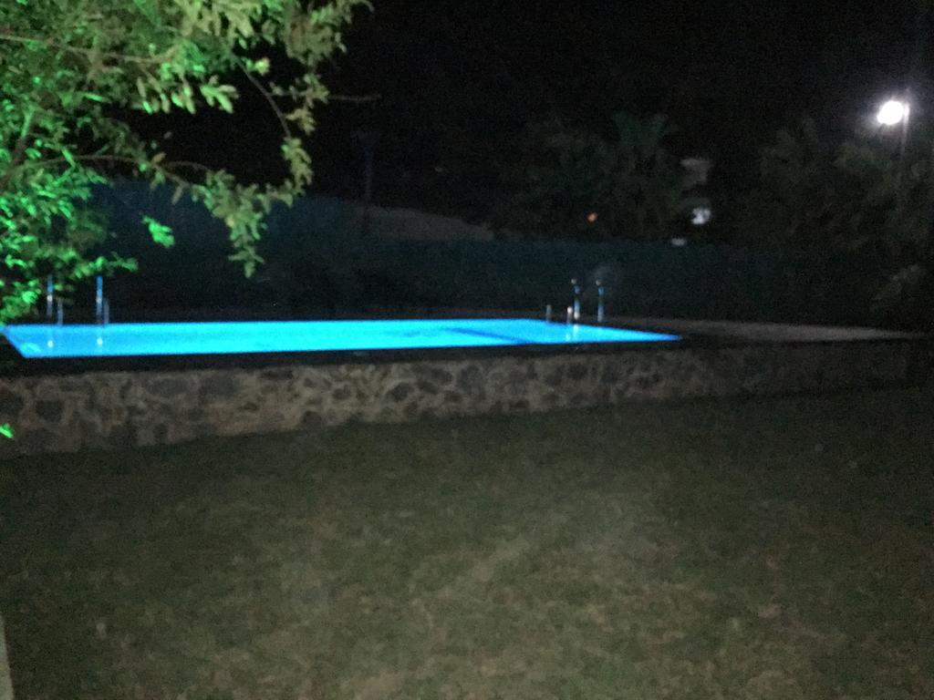 Relax Inn Хиккадува Экстерьер фото